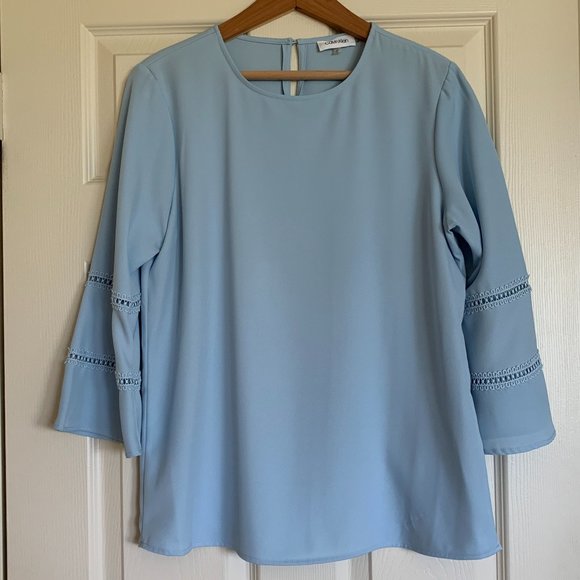🎉HP🎉Calvin Klein Light Sky Blue Shirt Womens SZ M Long Flare Sleeve Round Neck - Picture 1 of 15